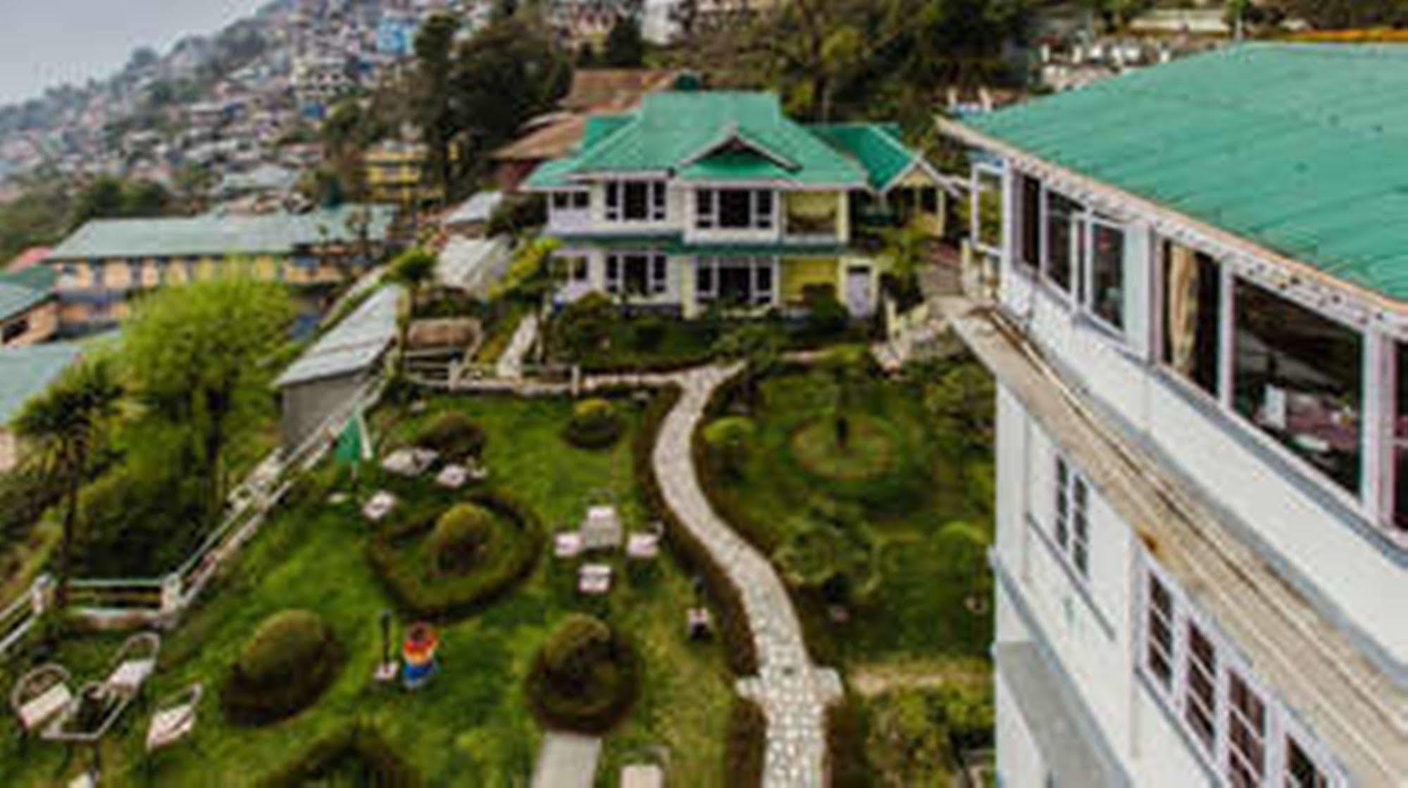 Central Nirvana Darjeeling  Eksteriør billede